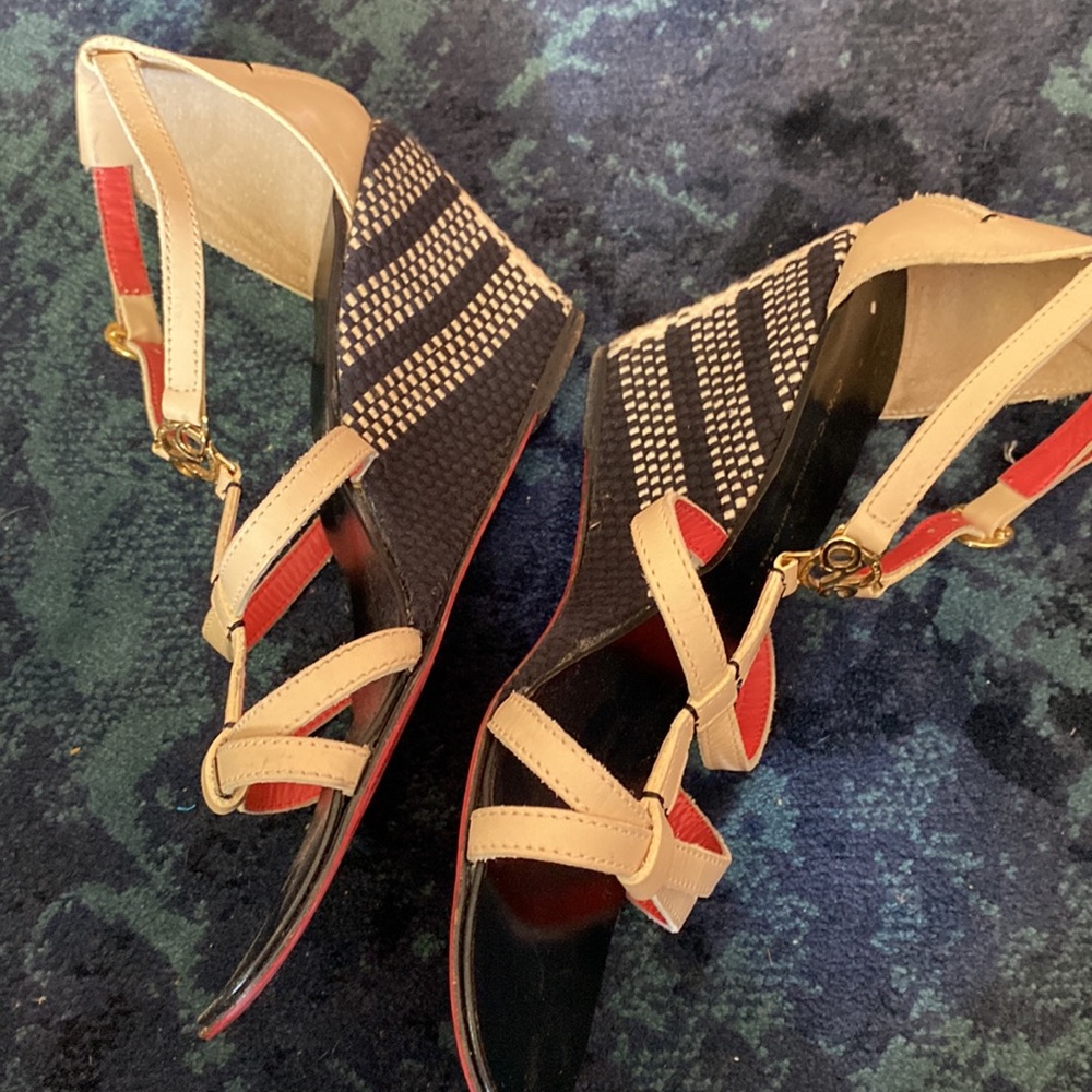 C’N’C Wedges - Picture 2 of 7